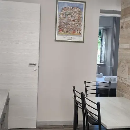Apartamento Altido Cosy And Inviting 1-bed Flat With Balcony