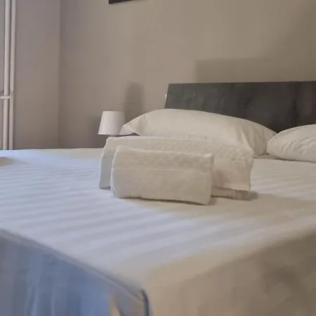 Altido Cosy And Inviting 1-bed Flat With Balcony Apartment Milan