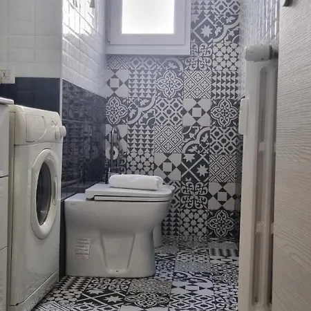Altido Cosy And Inviting 1-bed Flat With Balcony