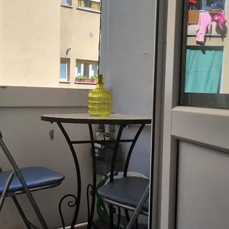 Altido Cosy And Inviting 1-bed Flat With Balcony * Milão